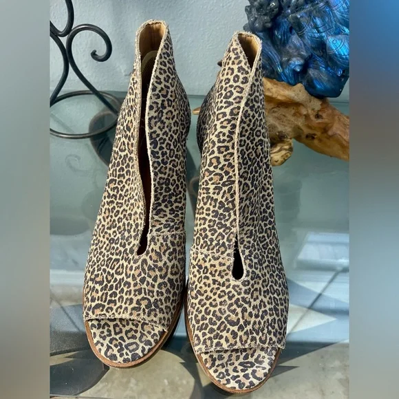 Lucky Brand Joal Leopard Print Leather Stacked Chunky Heel Peep Toe Shooties 7.5 - Picture 11 of 13